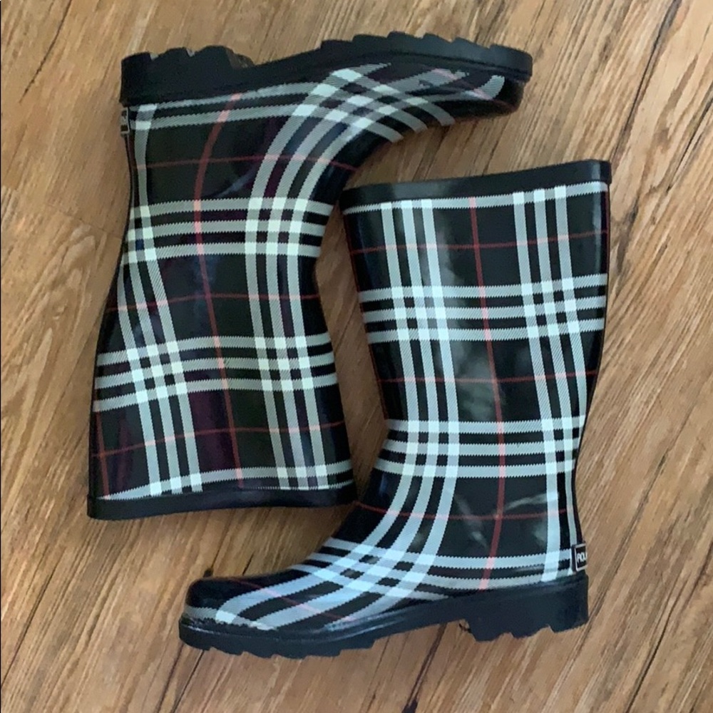 Kohl’s rain boots